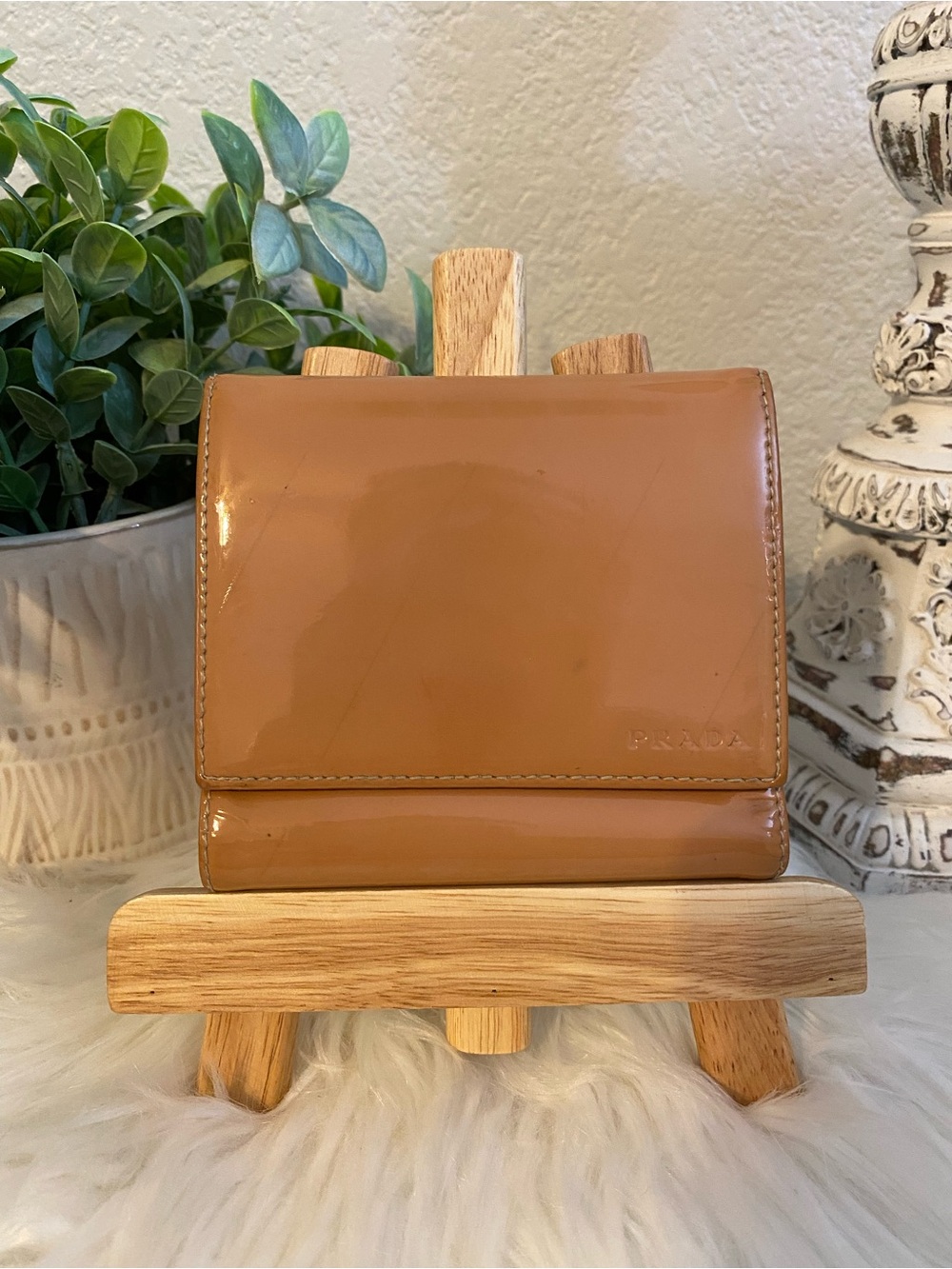 Prada Glossy Patent Leather Wallet - Camel Brown